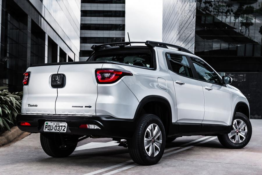  Fiat Toro Freedom 1.8 Flex AT6 2016 года  (фото 20 из 32)